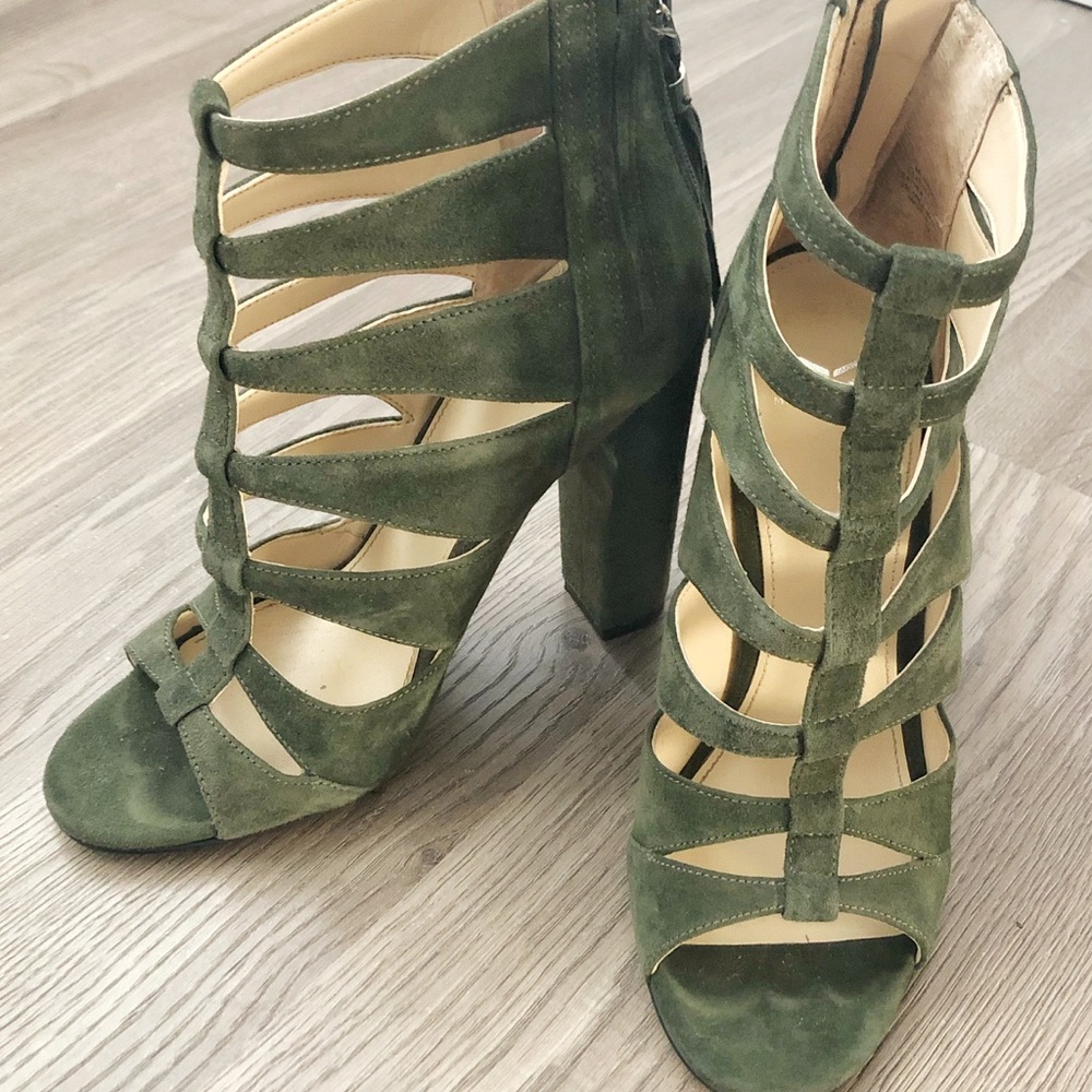 Marc Fisher Hindera Open Toe Caged Sandal 5M